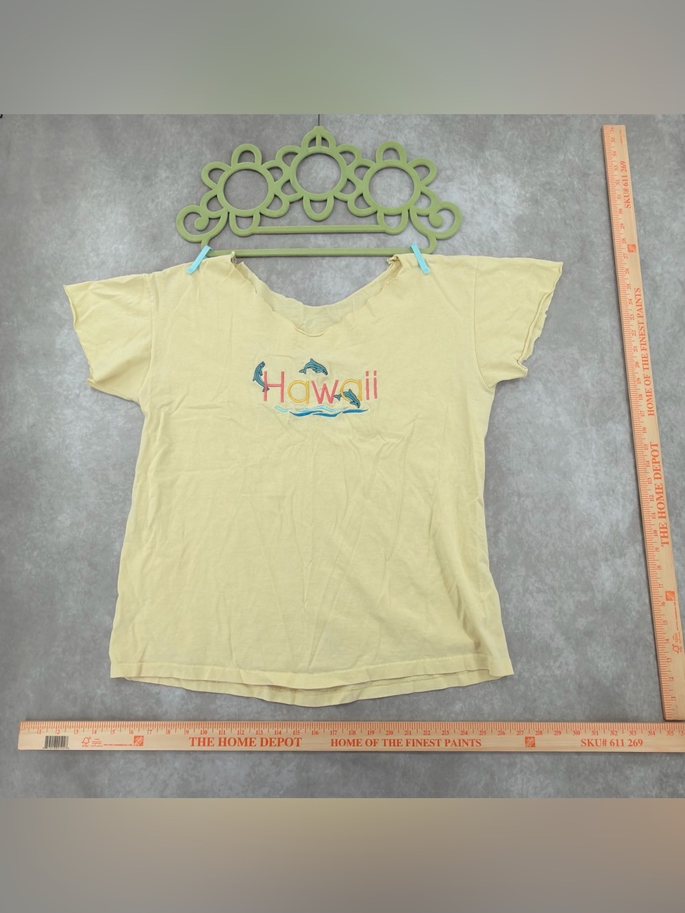 Vintage Hawaii Dolphin Graphic Short Sleeve Tee - Pale Yellow